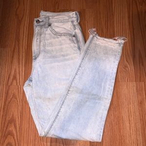 American Eagle Mom Jeans